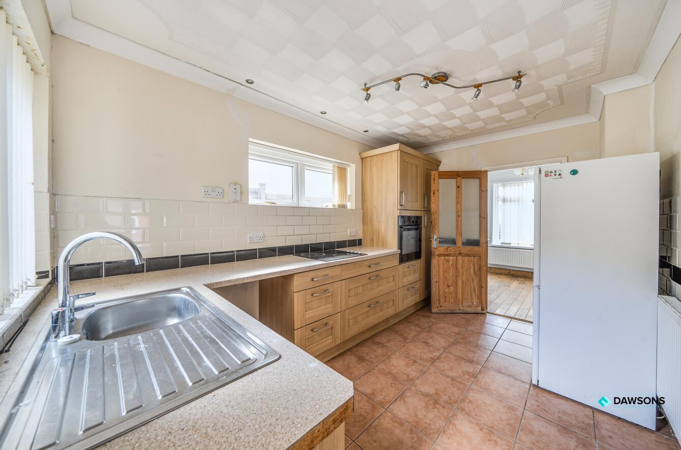 Whitestone Avenue, Bishopston, Swansea, SA3 3DA